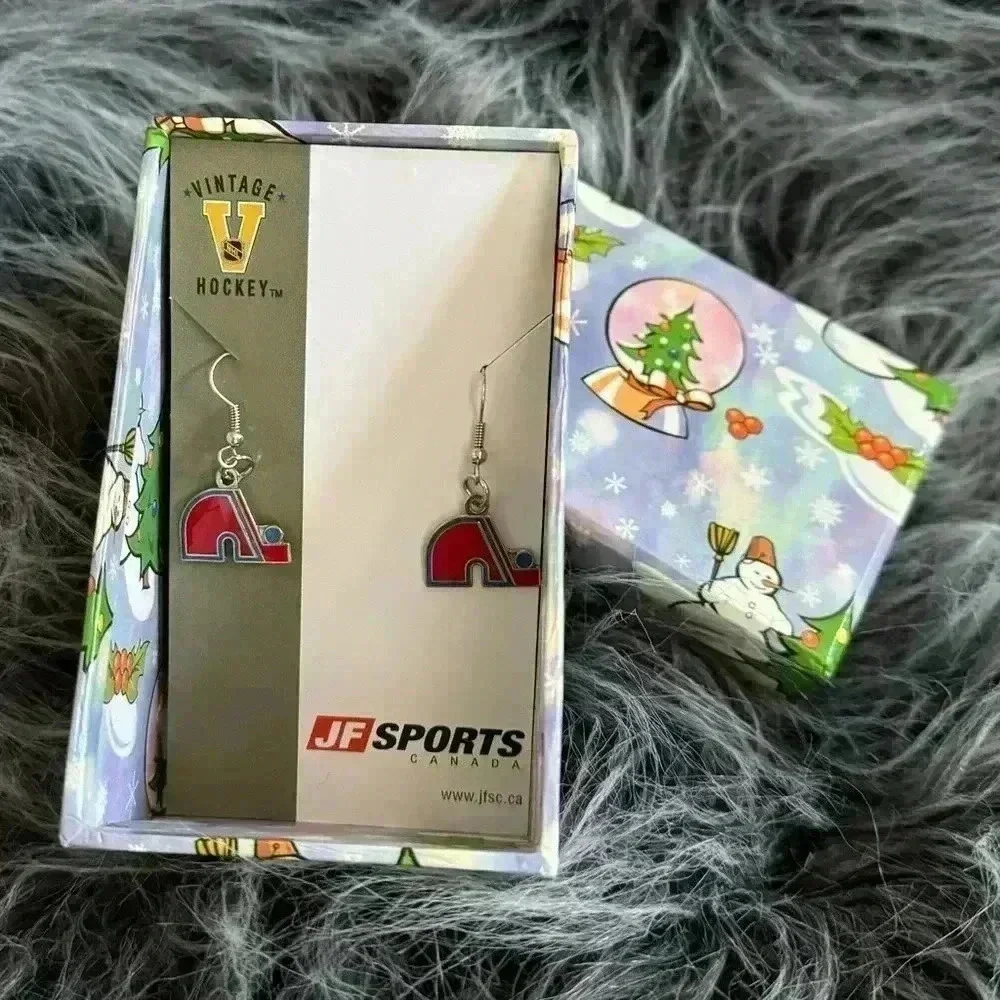 $8 Add-On 🆕Quebec Nordiques Logo Earrings - Picture 3 of 12
